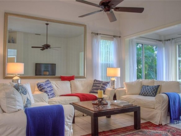 7911  WHITEBRIDGE GLN ,UNIVERSITY PARK,34201