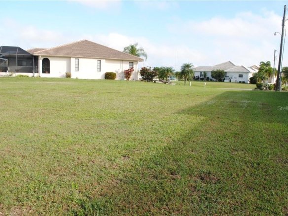 300  SEGOVIA DR ,PUNTA GORDA,33950