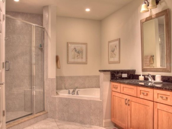 7710  LAKE VISTA CT  #205,LAKEWOOD RANCH,34202
