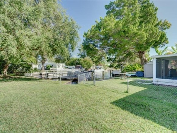 5241 ALPACA DR,WEEKI WACHEE,34607
