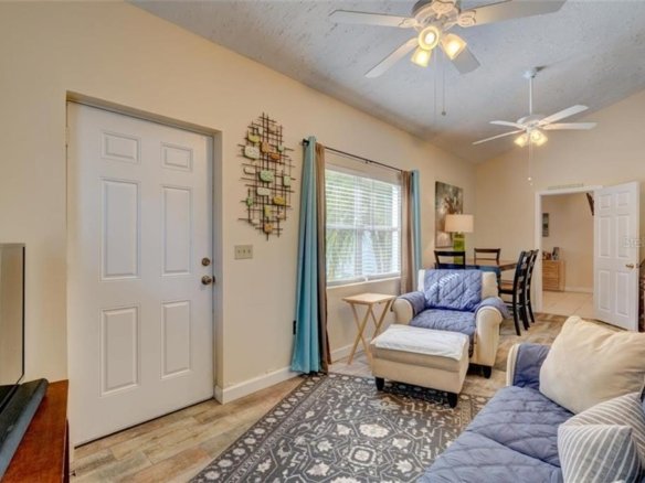 5241 ALPACA DR,WEEKI WACHEE,34607