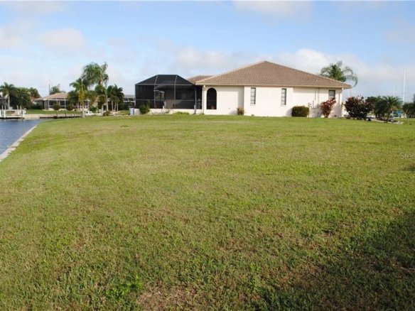 300  SEGOVIA DR ,PUNTA GORDA,33950