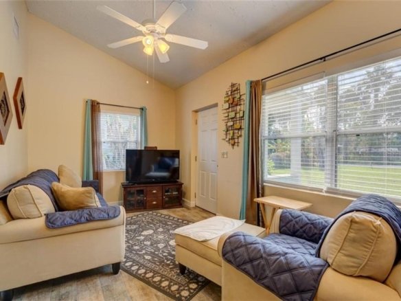 5241 ALPACA DR,WEEKI WACHEE,34607