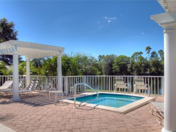 7911  WHITEBRIDGE GLN ,UNIVERSITY PARK,34201