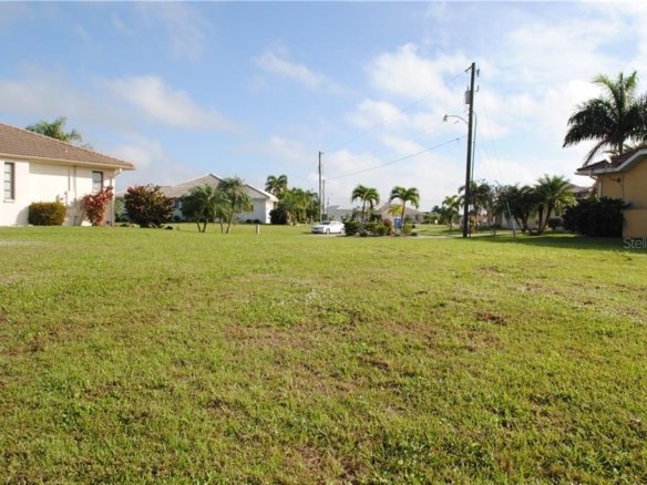 300  SEGOVIA DR ,PUNTA GORDA,33950