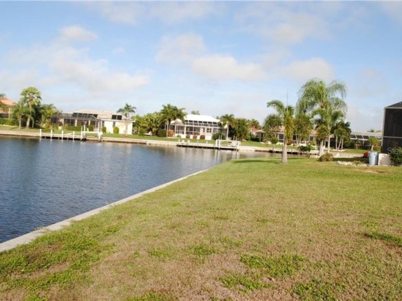 300  SEGOVIA DR ,PUNTA GORDA,33950