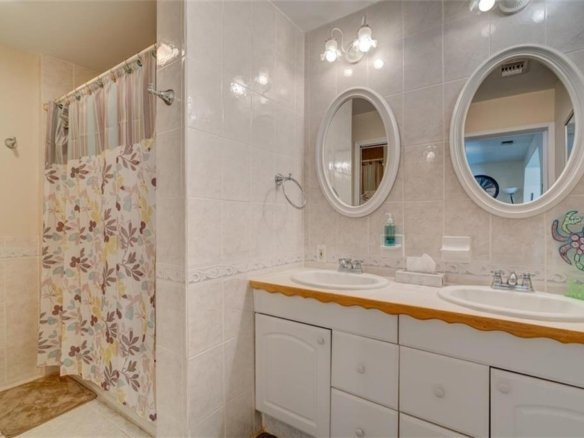 5241 ALPACA DR,WEEKI WACHEE,34607