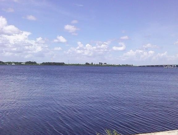 5250 FLEMING ST,PORT CHARLOTTE,33981