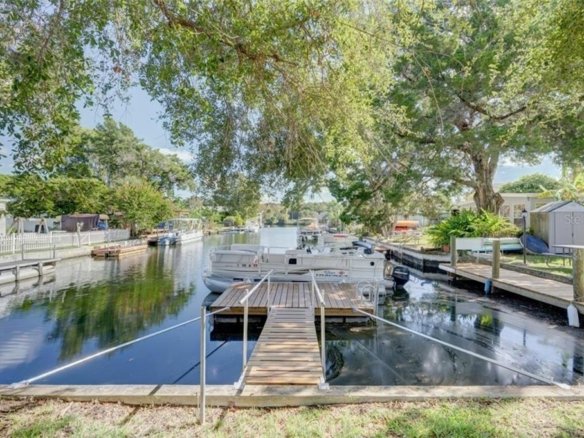 5241 ALPACA DR,WEEKI WACHEE,34607