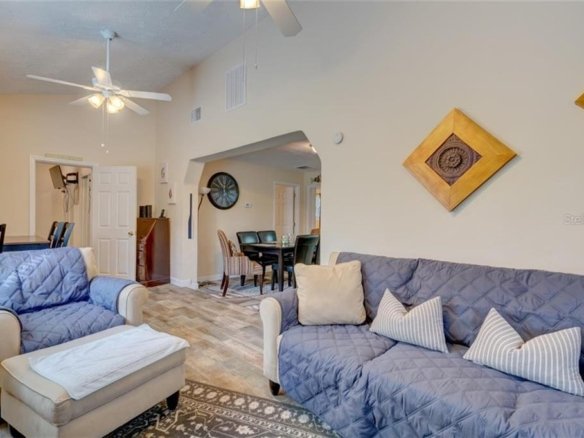 5241 ALPACA DR,WEEKI WACHEE,34607