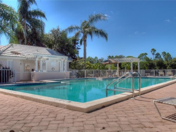 7911  WHITEBRIDGE GLN ,UNIVERSITY PARK,34201