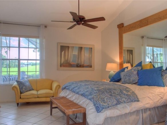 7911  WHITEBRIDGE GLN ,UNIVERSITY PARK,34201