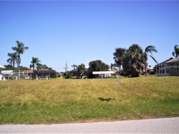 5250 FLEMING ST,PORT CHARLOTTE,33981