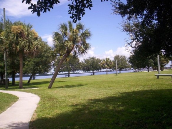 5250 FLEMING ST,PORT CHARLOTTE,33981