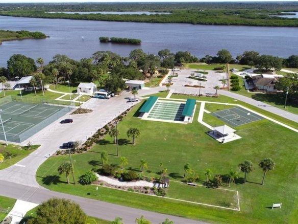 3497  DISCOVERY DR ,PUNTA GORDA,33983