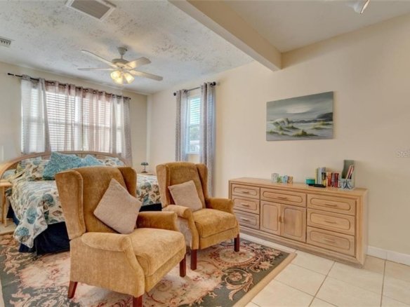 5241 ALPACA DR,WEEKI WACHEE,34607