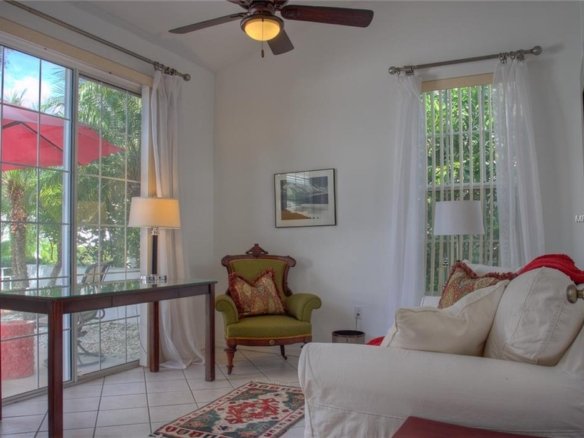 7911  WHITEBRIDGE GLN ,UNIVERSITY PARK,34201